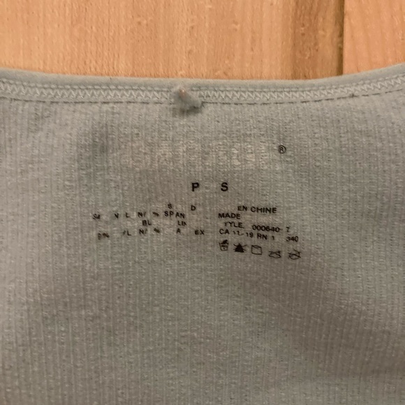 garage greenish grey cropped tank top - Picture 3 of 3